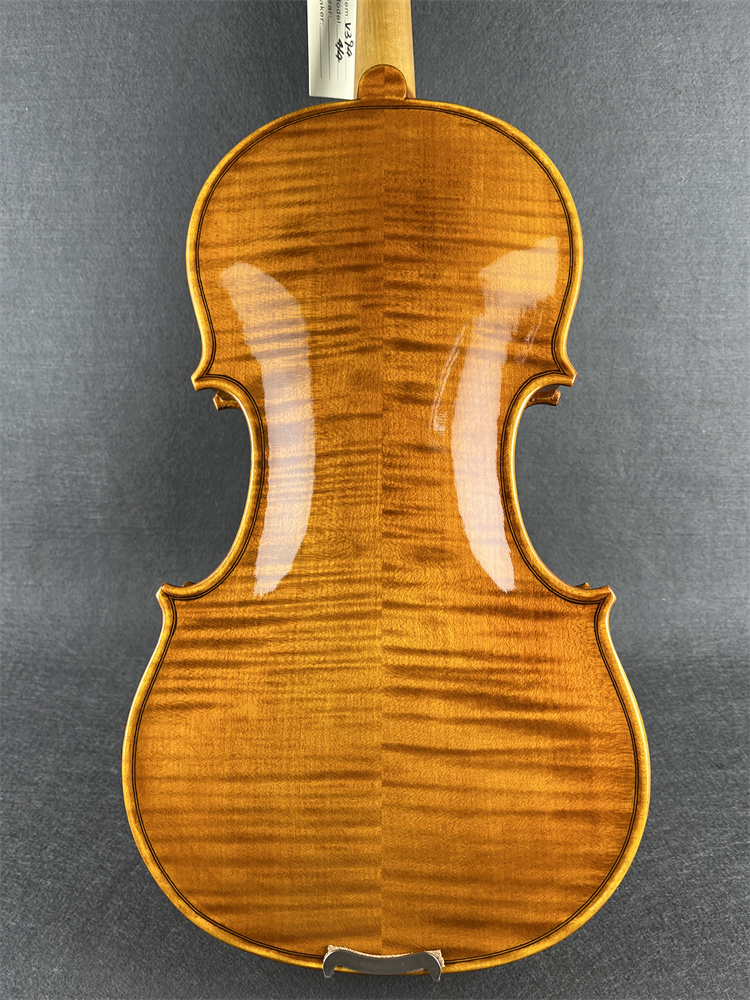 Musical Instrument Photo - Ręcznie wykonana skrzypca z europejskiego klonu